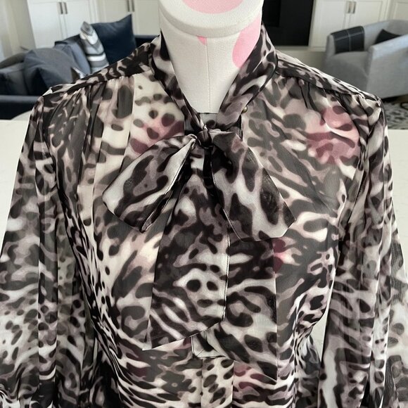 Jennifer Lopez Pull On Sheer 3/4 Sleeve Animal Print Blouse Black Grey Sz S - Picture 8 of 15